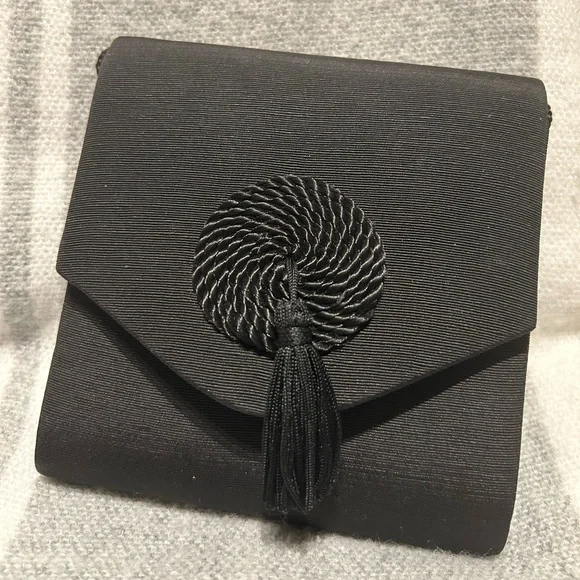 Small Salisbury Handbag - Picture 3 of 11